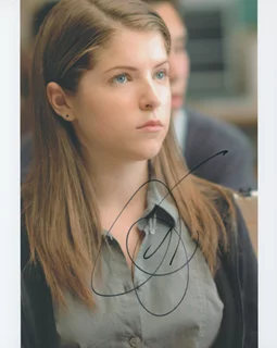 Anna Kendrick autograph