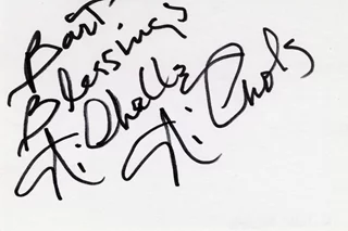 Nichelle Nichols autograph