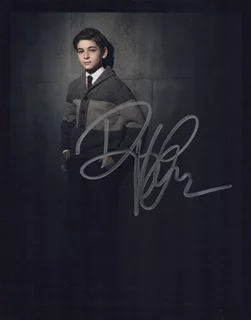 David Mazouz autograph