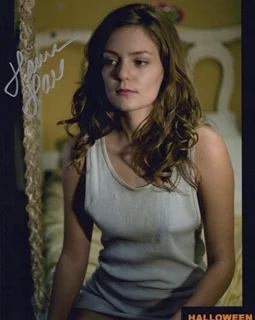 Hanna Hall autograph