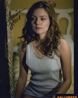 Hanna Hall autograph
