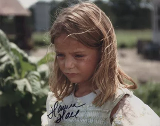 Hanna Hall autograph