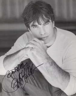 Peter Gallagher autograph