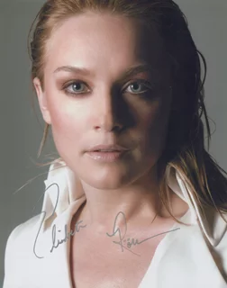 Elisabeth Rohm autograph