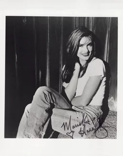 Mariska Hargitay autograph