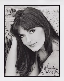 Mariska Hargitay autograph