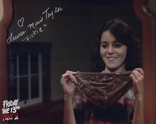 Lauren-Marie Taylor autograph