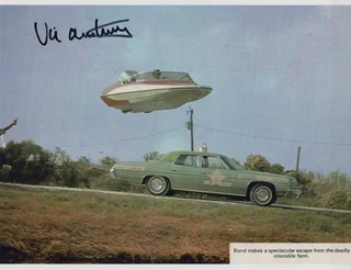 Vic Armstrong autograph