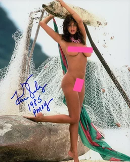 Karen Velez autograph