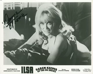 Dyanne Thorne autograph