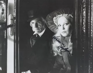 Veronica Carlson autograph