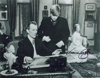 Veronica Carlson autograph