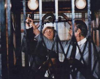 Joe Robinson autograph