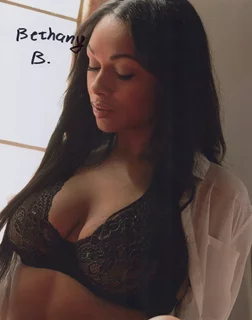 Bethany Benz autograph