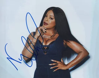 Niecy Nash autograph