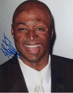 J.R. Martinez autograph