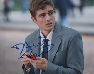 Dave Franco autograph