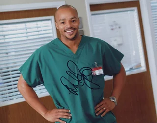 Donald Faison autograph