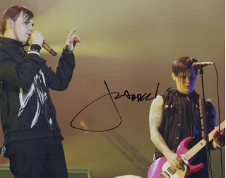 Joel Madden autograph