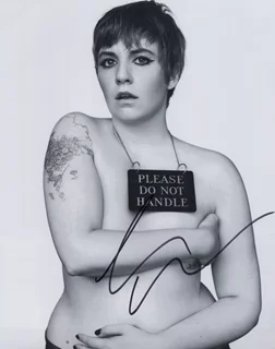 Lena Dunham autograph