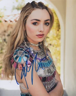 Peyton Roi List autograph