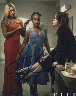  Uzo Aduba autograph
