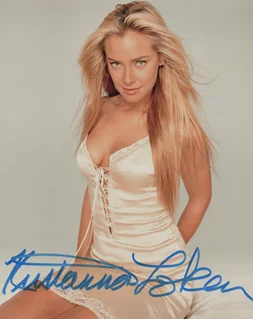 Kristanna Loken autograph