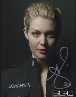Alaina Huffman autograph