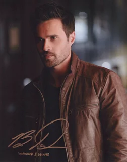 Brett Dalton autograph