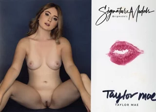 Taylor Mae autograph