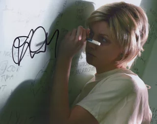 Katie Cassidy autograph