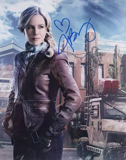 Julie Benz autograph