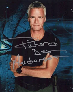 Richard Dean Anderson autograph