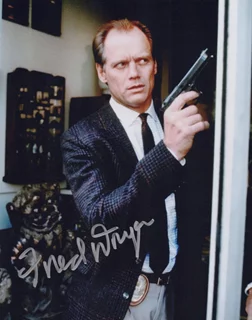 Fred Dryer autograph