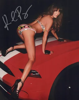Kenda Perez autograph