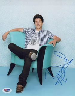David Henrie autograph