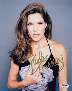 Paula Trickey autograph
