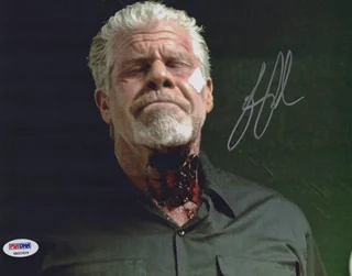 Ron Perlman autograph