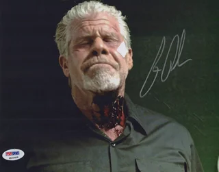 Ron Perlman autograph