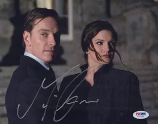 Gina Carano autograph