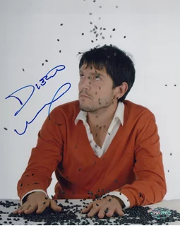 Diego Luna autograph