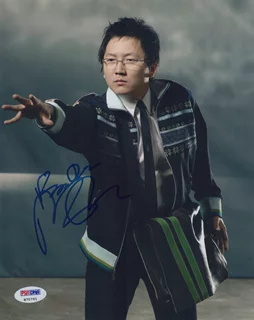 Masi Oka autograph