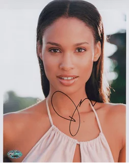 Joy Bryant autograph