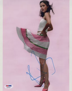 Rose Byrne autograph