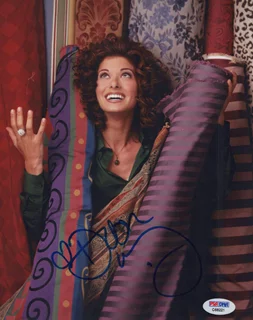 Debra Messing autograph