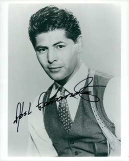 Abel Fernandez autograph