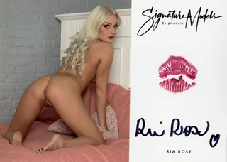 Ria Rose autograph