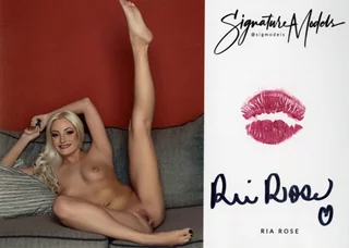Ria Rose autograph