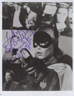 Yvonne Craig autograph