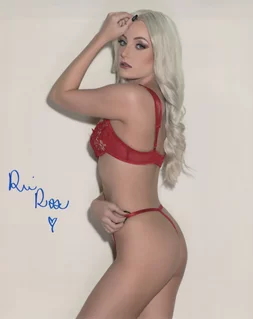 Ria Rose autograph